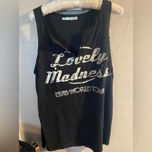 Maurices sz Xl distressed tank top